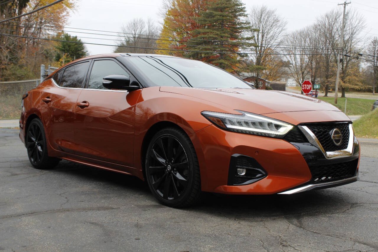 Used 2019 Nissan Maxima SR w/ Premium Package FWD image 1