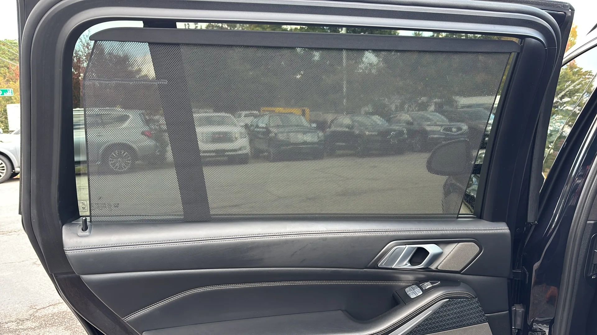 Used 2020 BMW X7 xDrive40i w/ M Sport Package image 19