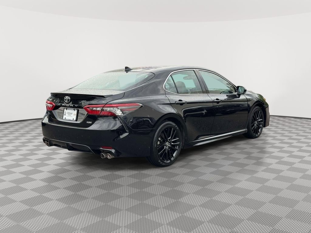 Used 2023 Toyota Camry XSE FWD image 7