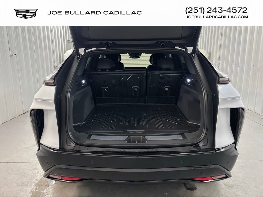 New 2026 Cadillac Lyriq Sport w/ LPO, Floor Liner Package AWD/4WD image 19