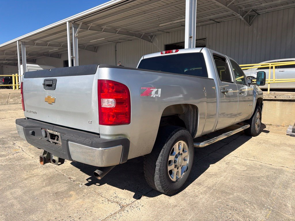Used 2013 Chevrolet Silverado 2500 LT w/ Interior Plus Package AWD/4WD image 3