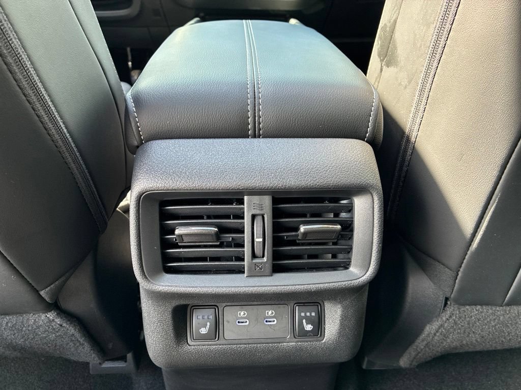 Certified 2026 Nissan Murano Platinum w/ Cargo Package AWD/4WD image 30