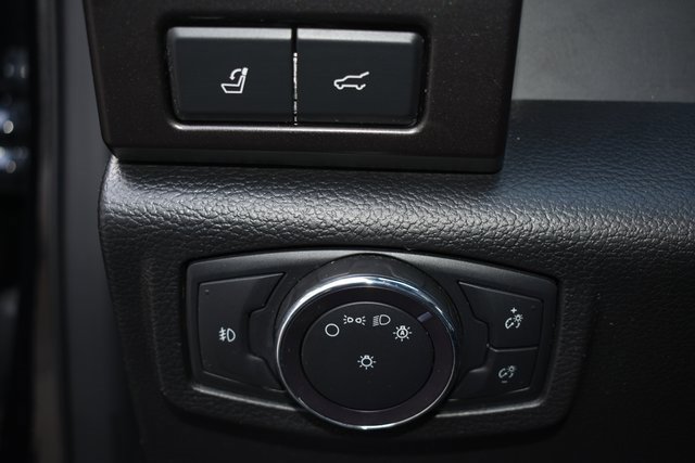 Used 2021 Ford Expedition Limited image 18