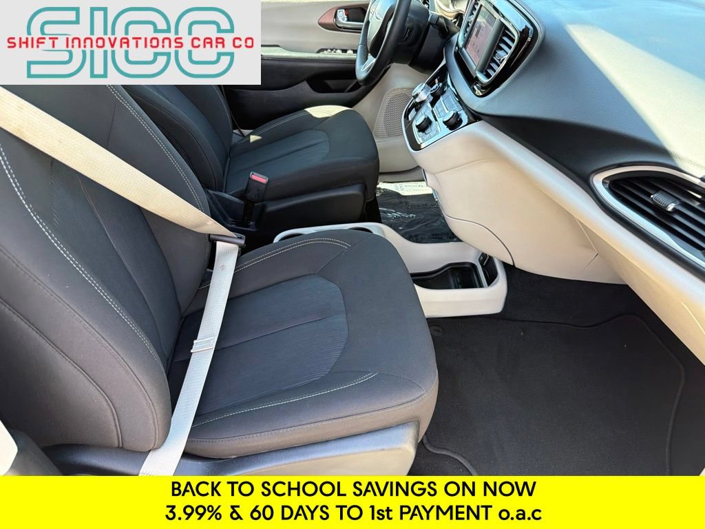 Used 2023 Chrysler Voyager LX FWD image 15