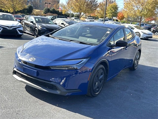 Used 2024 Toyota Prius LE image 8