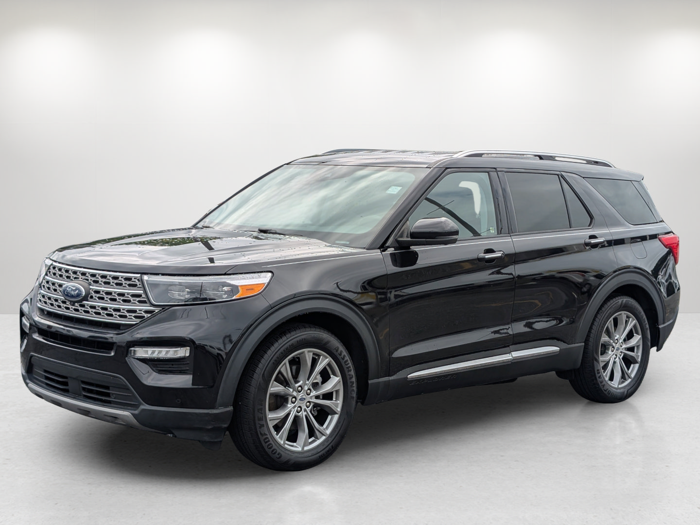 Used 2022 Ford Explorer Limited w/ Equipment Group 301A RWD image 1