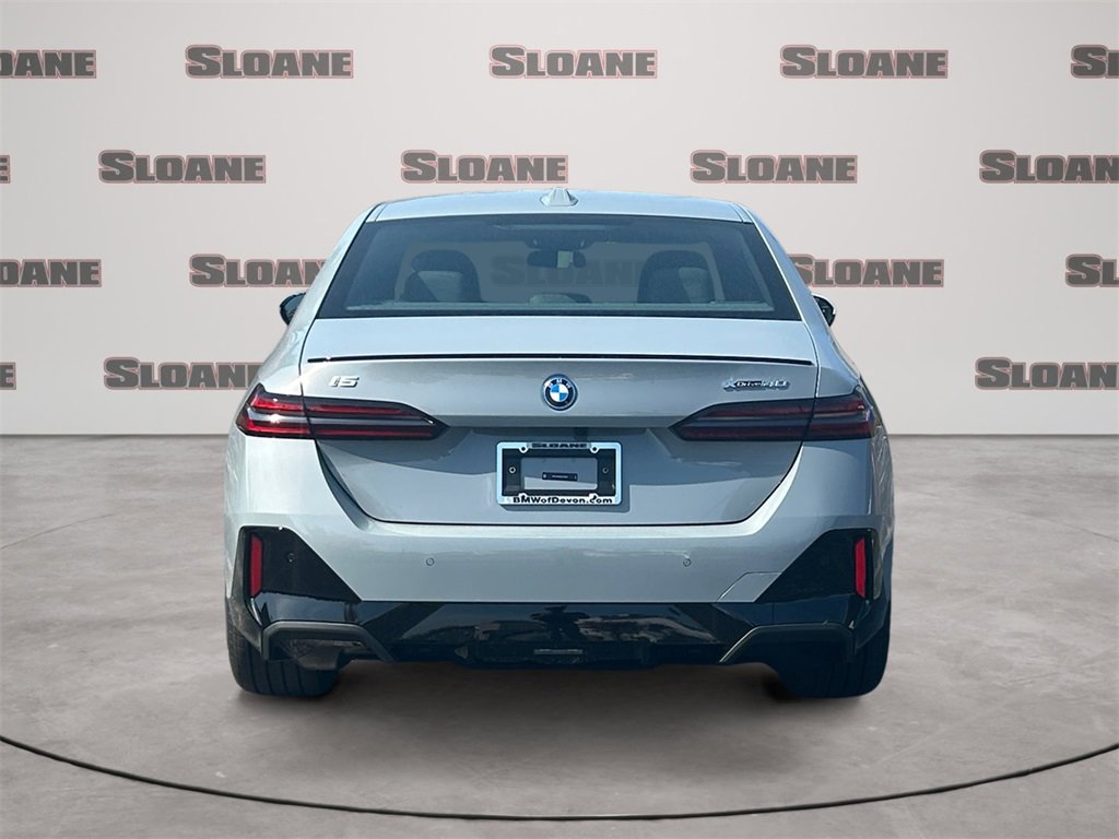 New 2025 BMW i5 xDrive40 w/ M Sport Package image 4