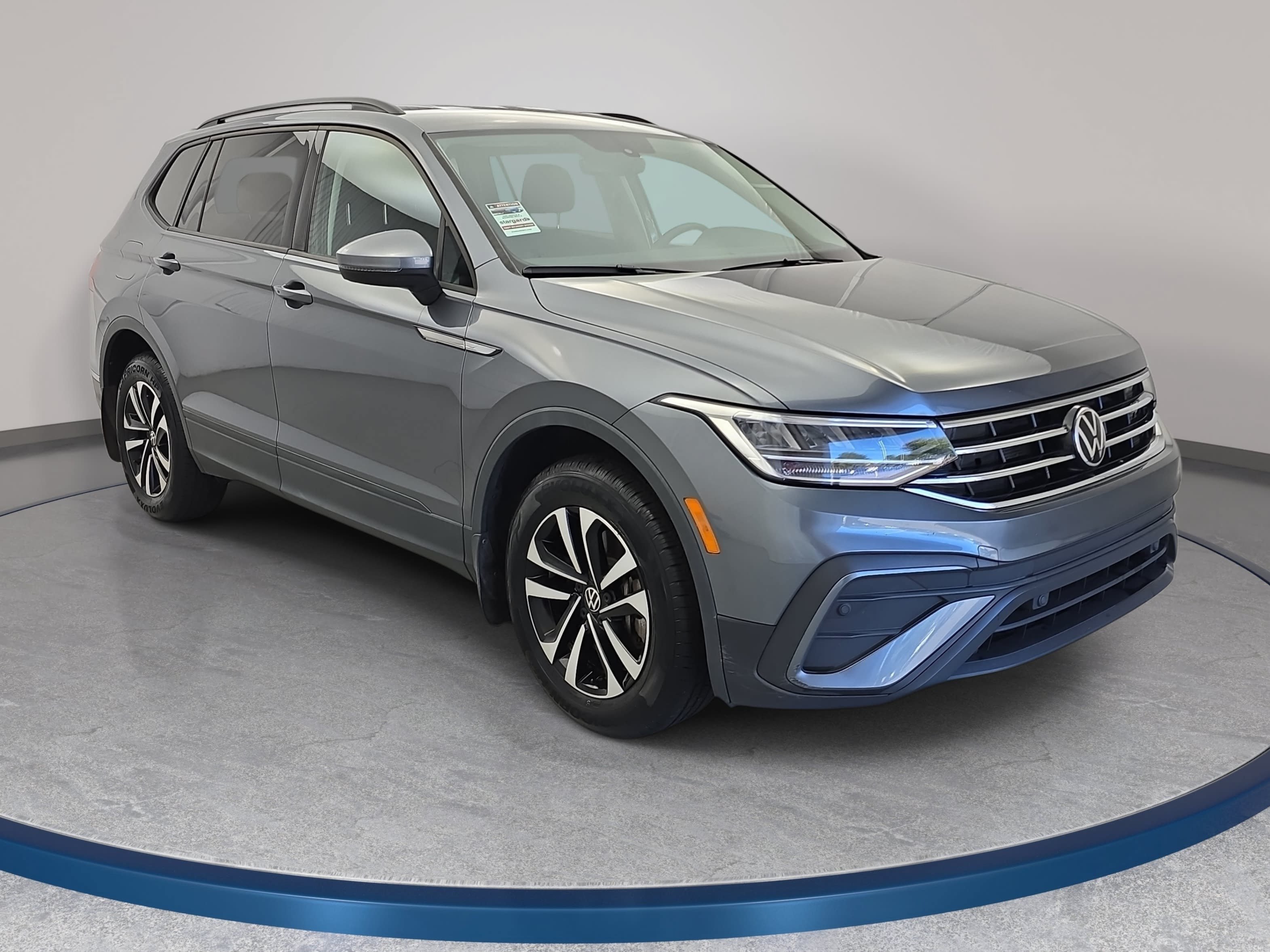 Used 2023 Volkswagen Tiguan S FWD image 3
