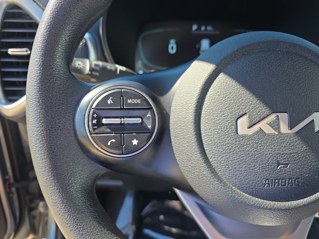 Used 2024 Kia Soul LX w/ LX Technology Package FWD image 20