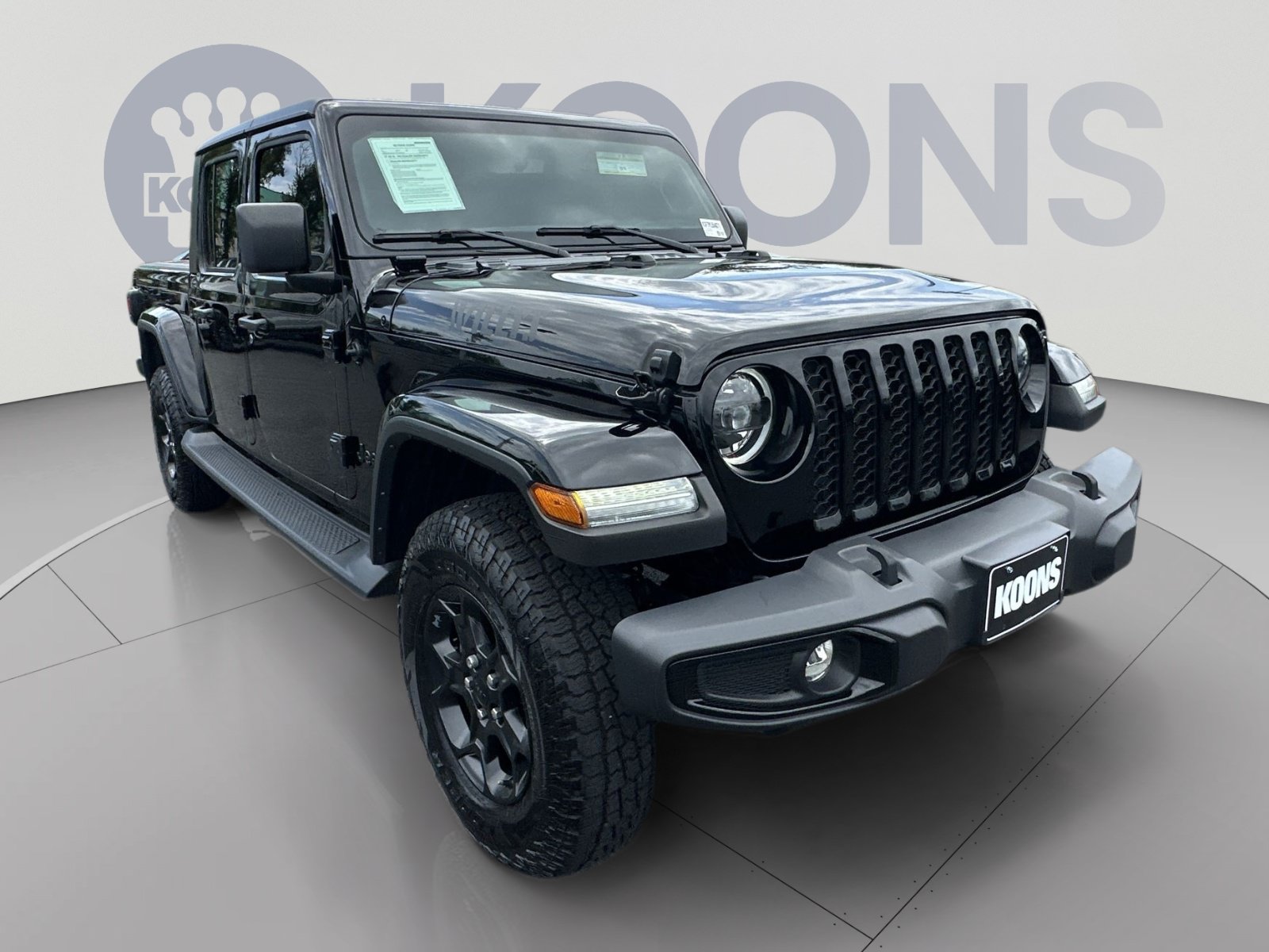 Used 2023 Jeep Gladiator Sport AWD/4WD image 2