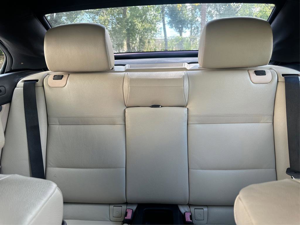 Used 2013 BMW 335i Convertible image 37