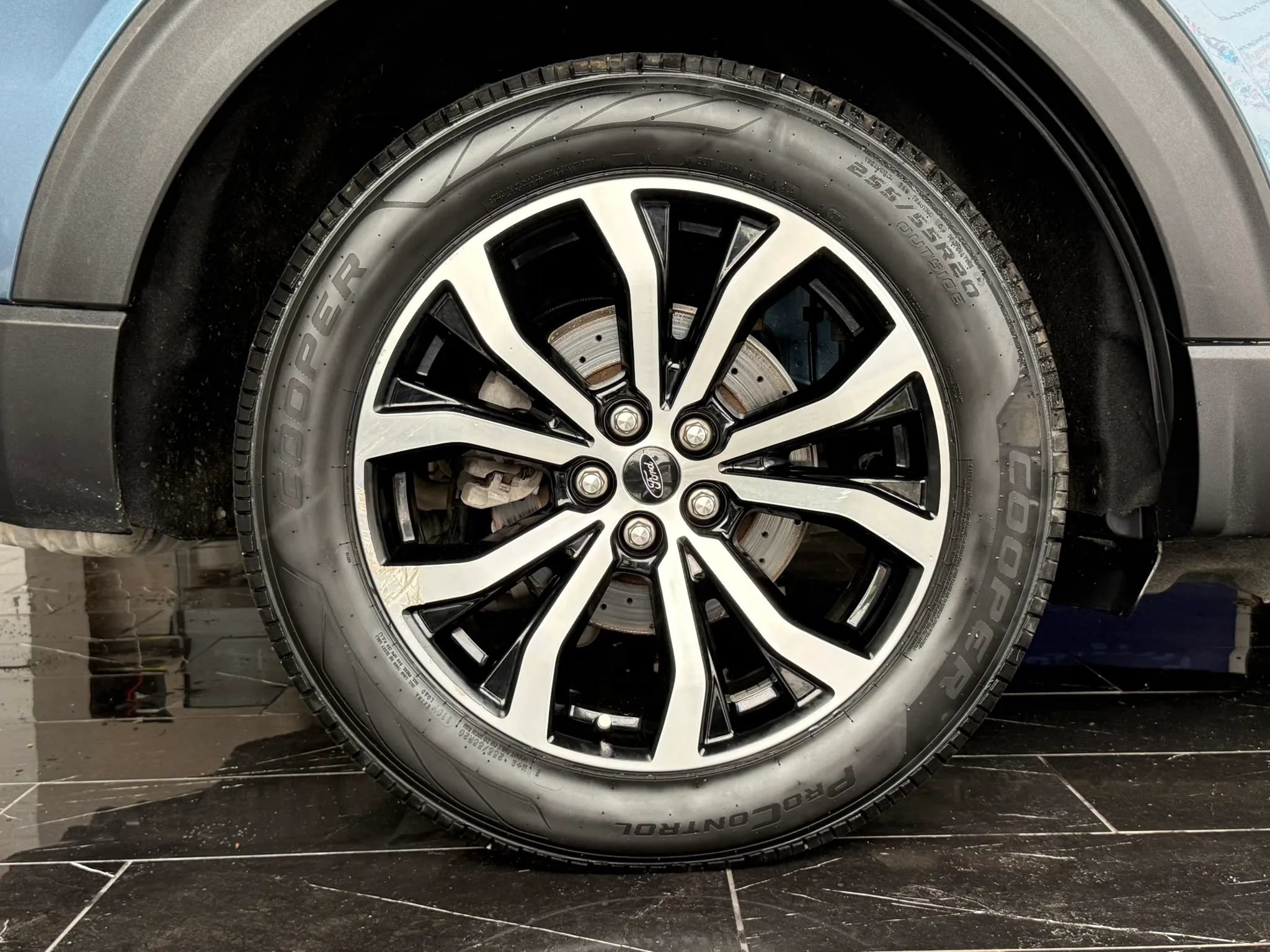 Used 2020 Ford Explorer ST AWD/4WD image 31