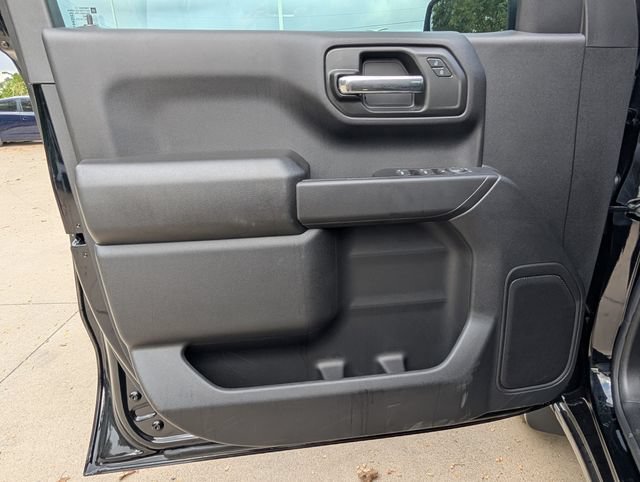 New 2026 Chevrolet Silverado 1500 Custom w/ LPO, Dark Essentials Package RWD image 12