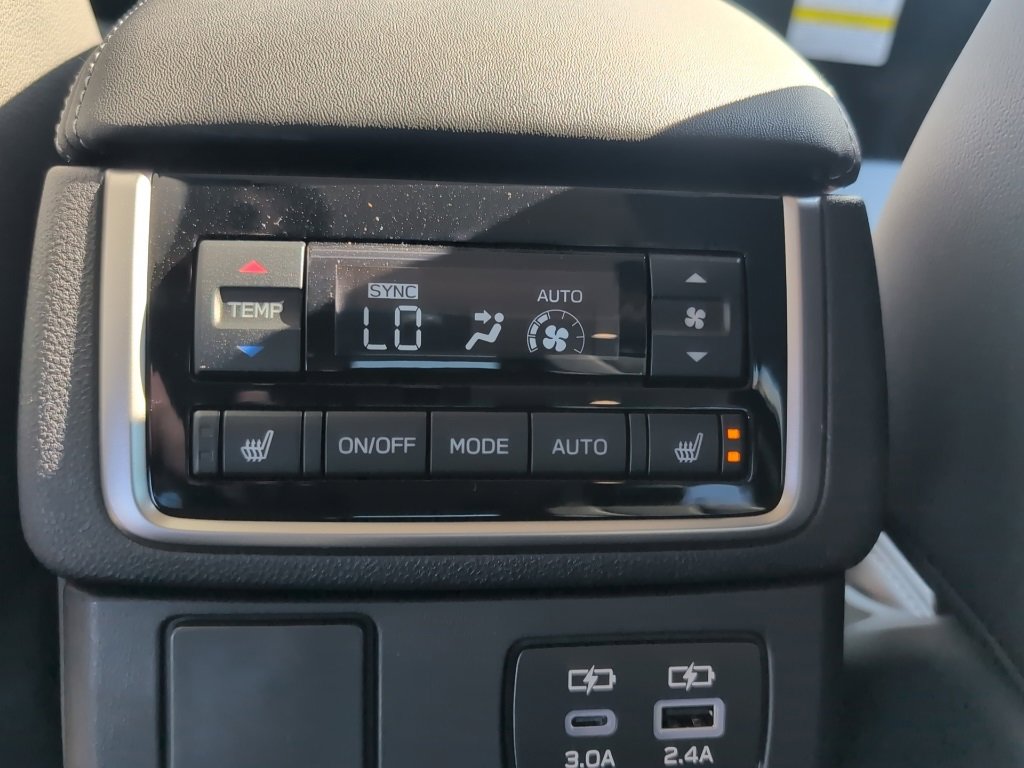 New 2025 Subaru Ascent Limited image 50