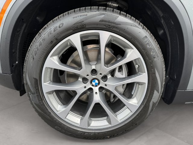 New 2026 BMW X5 xDrive40i w/ Premium Package AWD/4WD image 14
