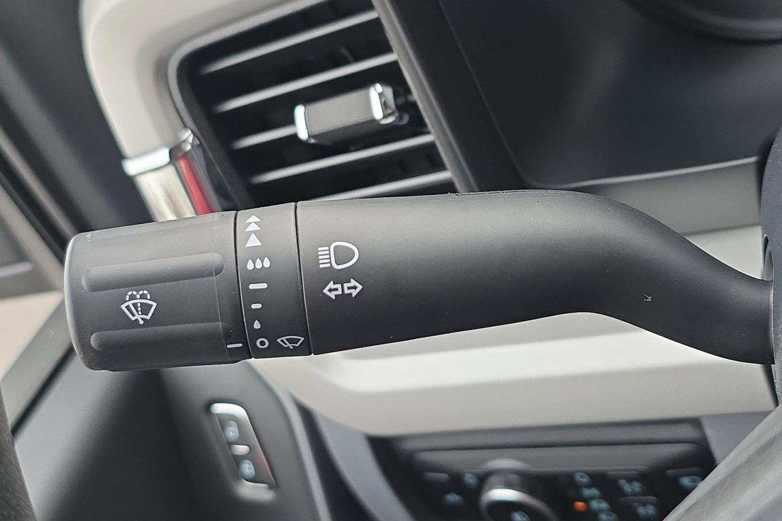 New 2026 Ford F250 XLT w/ FX4 Off-Road Package image 28