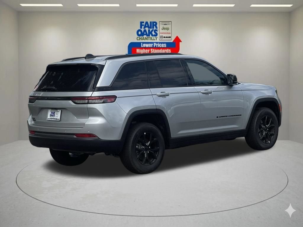 New 2026 Jeep Grand Cherokee Altitude AWD/4WD image 5