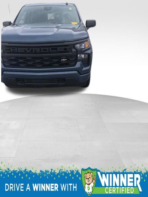 Used 2024 Chevrolet Silverado 1500 Custom image 1