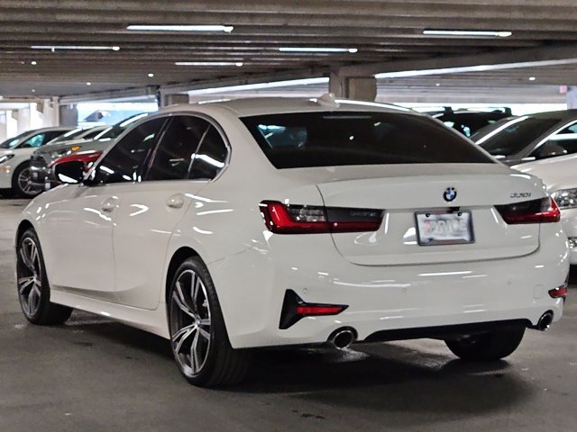Used 2022 BMW 330i Sedan w/ Driving Assistance Package RWD image 8
