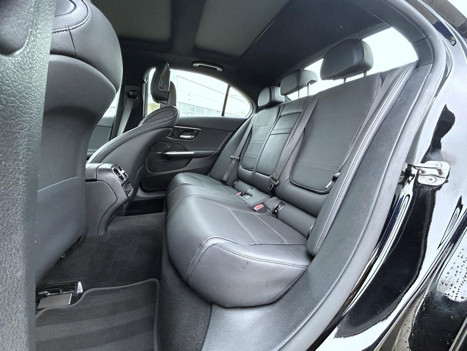 Used 2024 Mercedes-Benz C 300 Sedan image 20