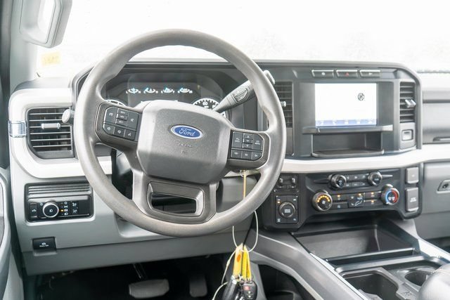 Used 2023 Ford F250 XLT AWD/4WD image 11