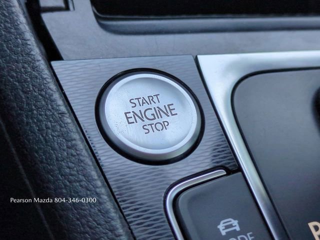 Used 2017 Volkswagen GTI SE image 29