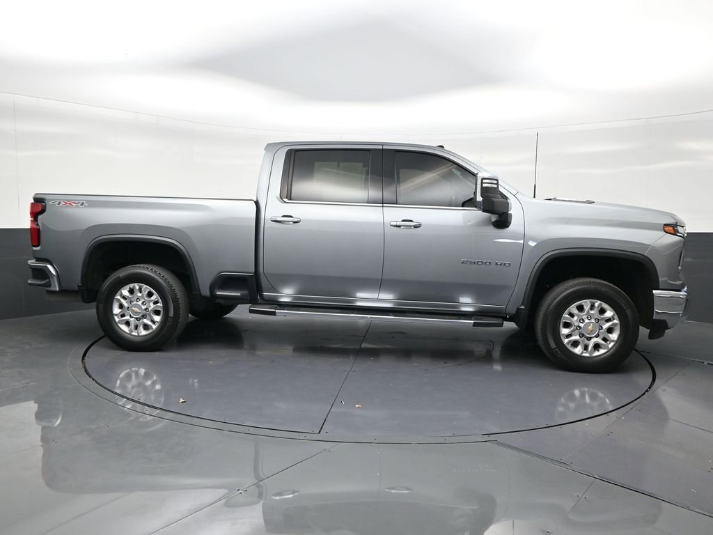 Used 2024 Chevrolet Silverado 2500 LTZ w/ LTZ Convenience Package AWD/4WD image 6