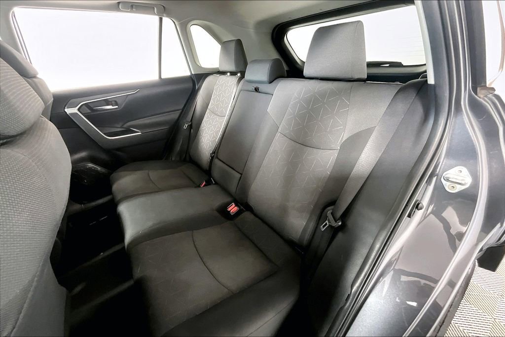 Used 2019 Toyota RAV4 XLE image 26