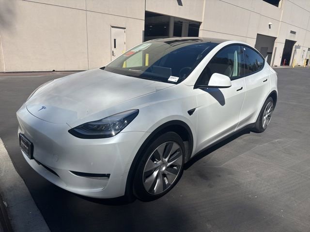 Used 2020 Tesla Model Y Long Range image 5