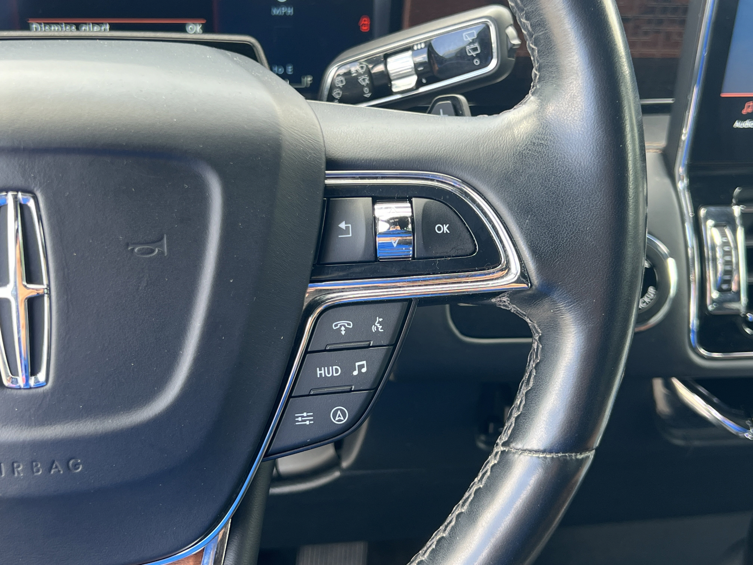 Used 2023 Lincoln Navigator Black Label AWD/4WD image 12