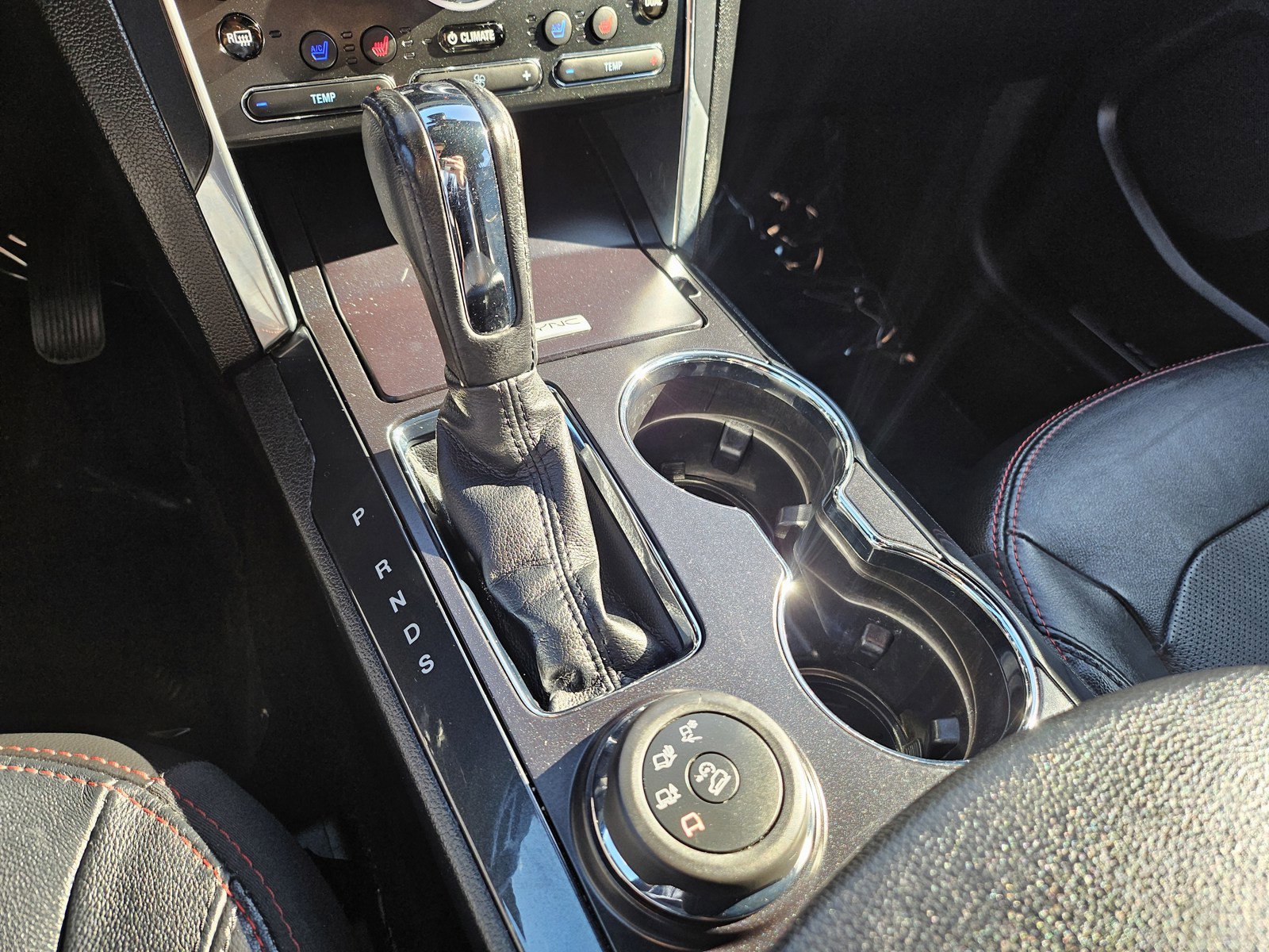 Used 2018 Ford Explorer Sport w/ Equipment Group 401A AWD/4WD image 14
