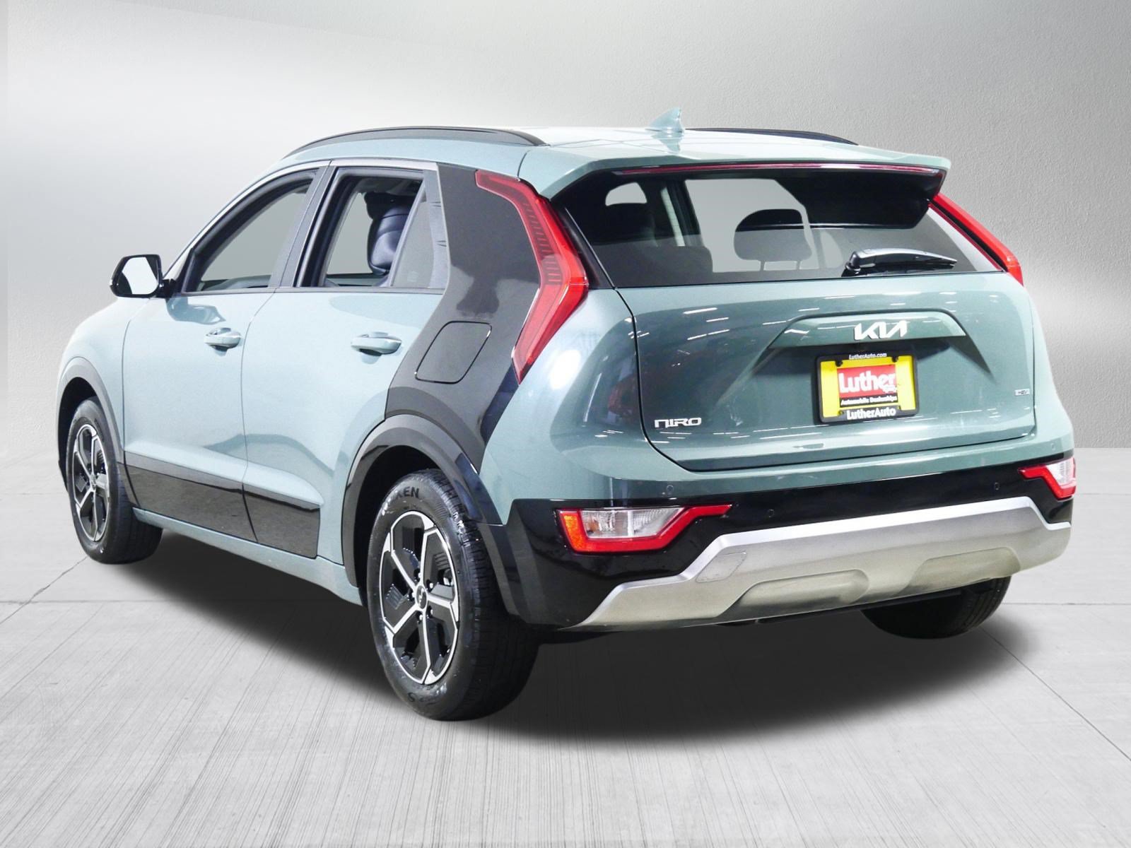 Used 2024 Kia Niro FWD image 5