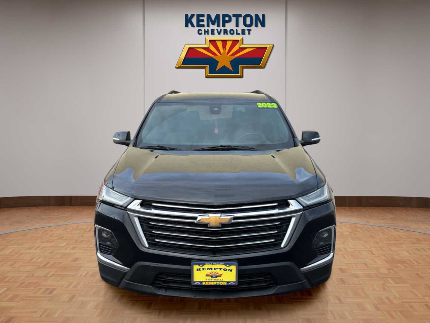 Used 2023 Chevrolet Traverse LT