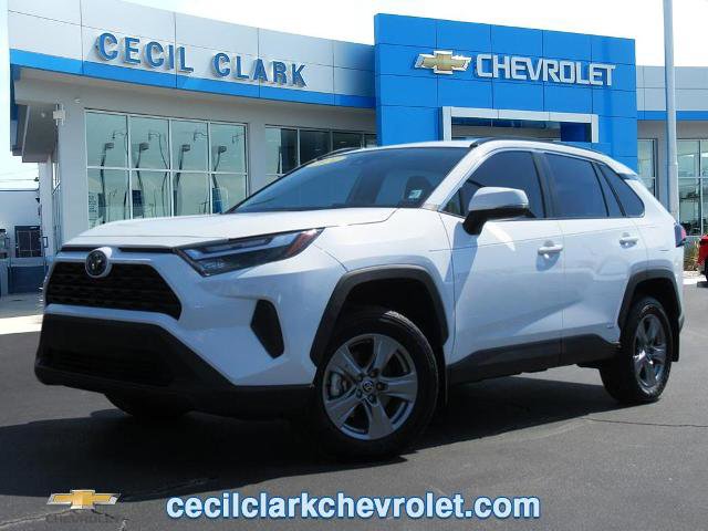 Used 2024 Toyota RAV4 XLE image 1