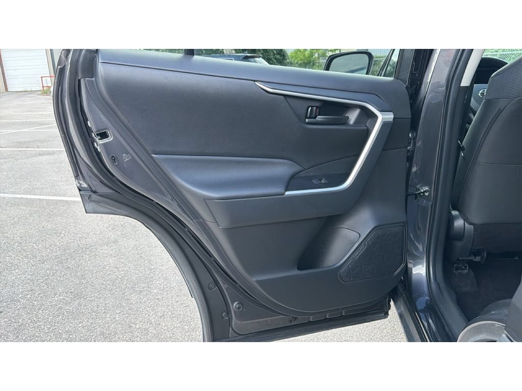 Used 2024 Toyota RAV4 LE FWD image 29