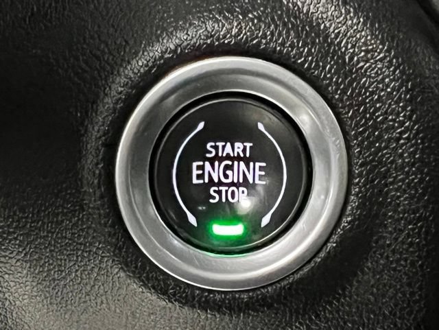 Used 2021 GMC Sierra 3500 Denali w/ Denali Black Diamond Edition AWD/4WD image 31