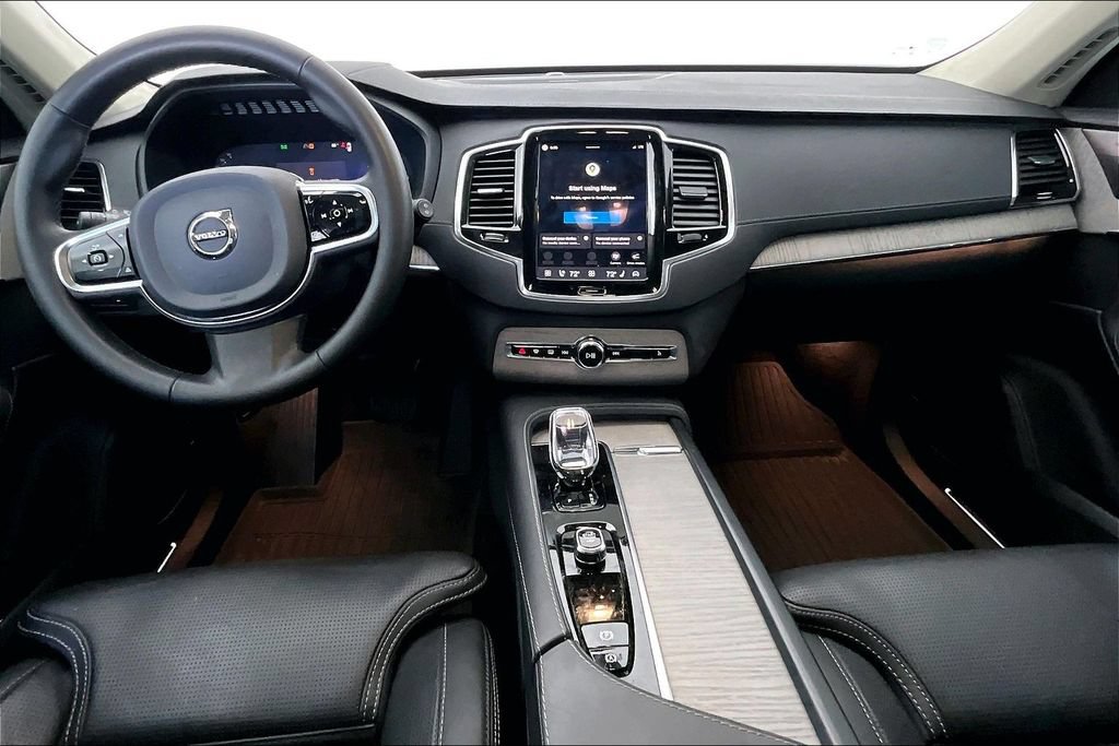 Used 2025 Volvo XC90 T8 Ultra w/ Lounge Package AWD/4WD image 18