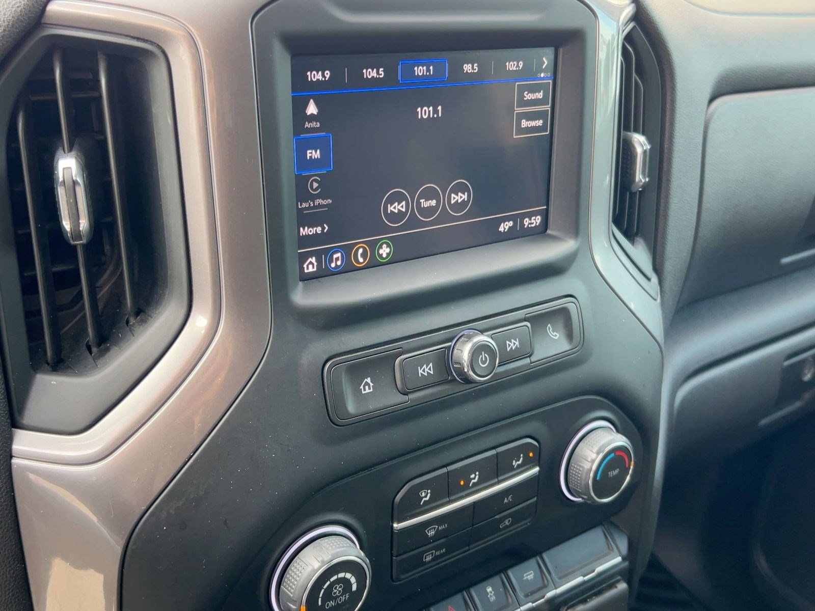 Used 2022 Chevrolet Silverado 1500 Custom image 23