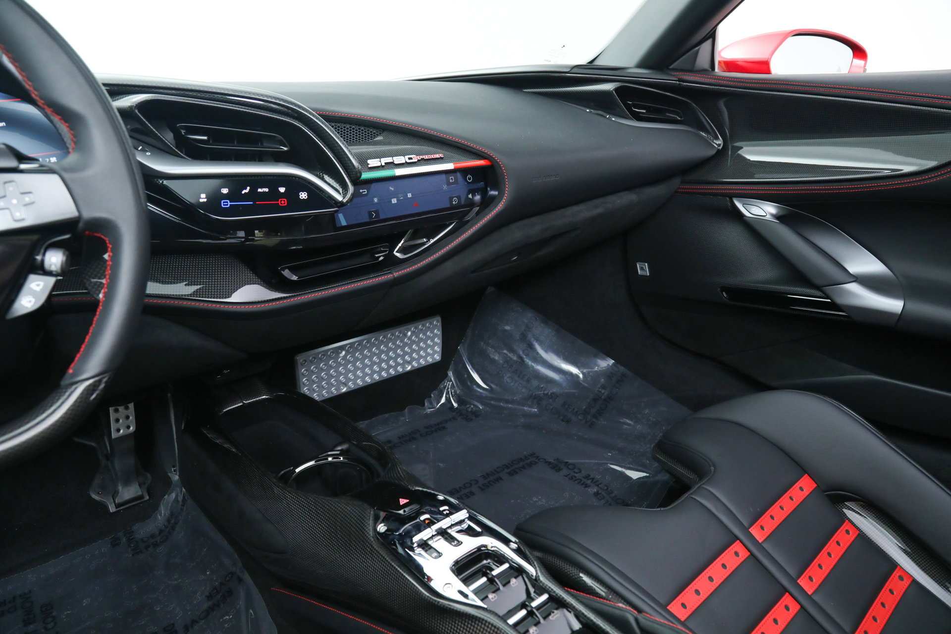 Used 2025 Ferrari SF90 Spider image 35
