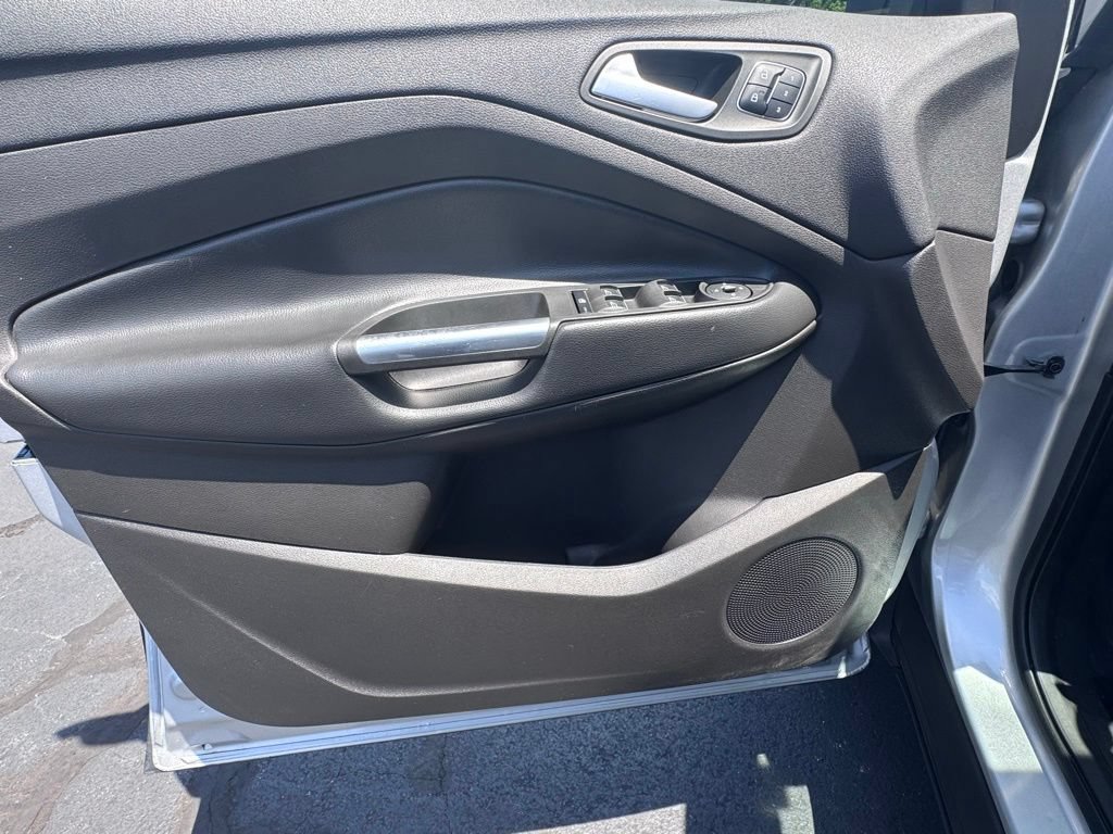 Used 2019 Ford Escape Titanium AWD/4WD image 23