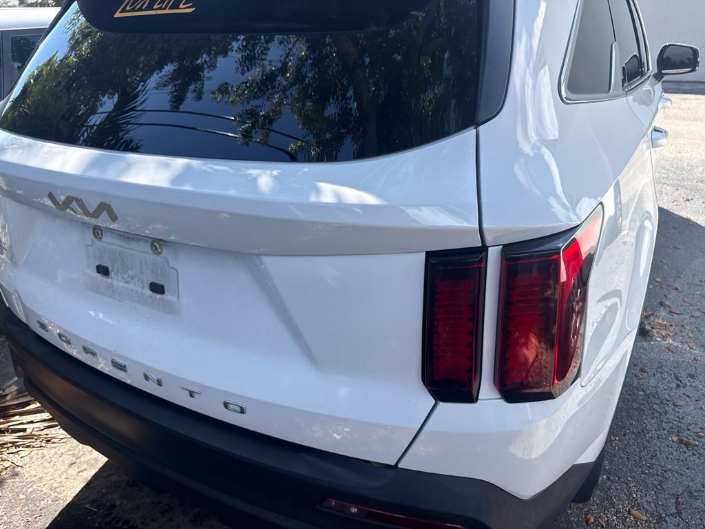 Used 2022 Kia Sorento LX FWD image 7