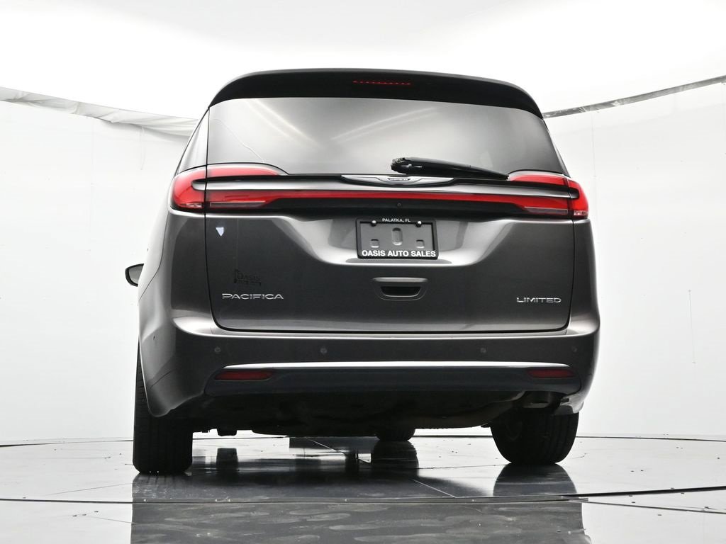 Used 2022 Chrysler Pacifica Limited image 42