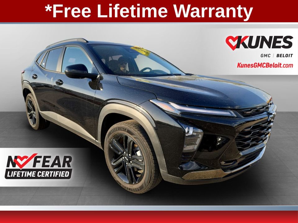 Used 2025 Chevrolet Trax ACTIV w/ Driver Confidence Package FWD image 1