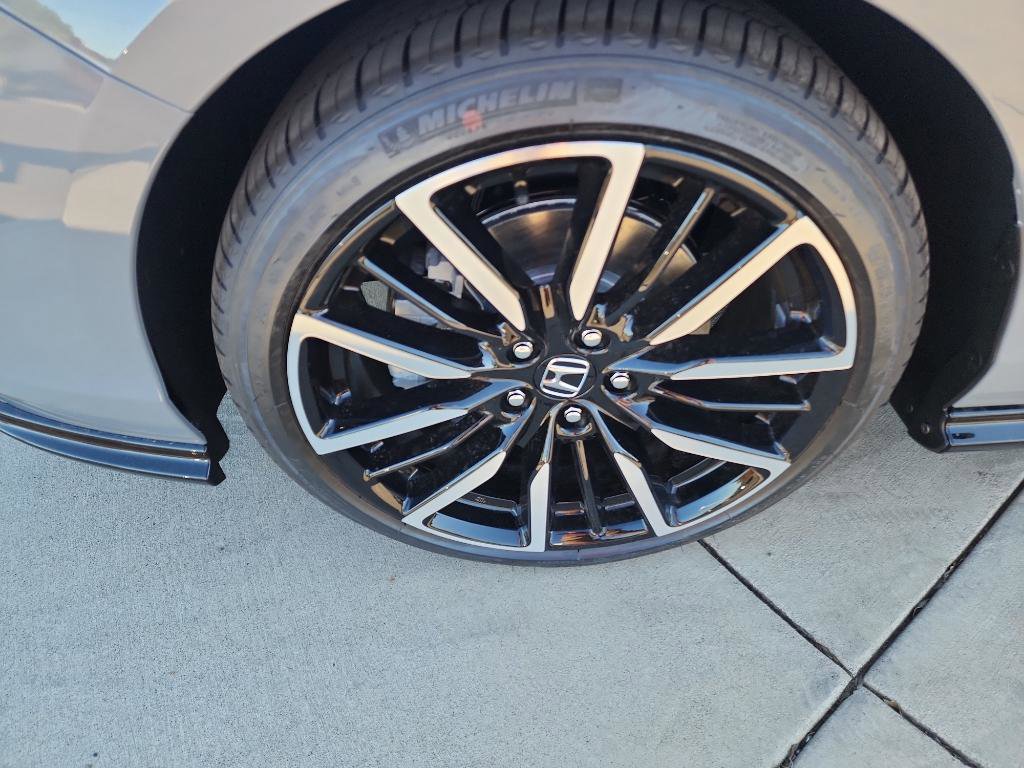New 2024 Honda Accord Touring image 9