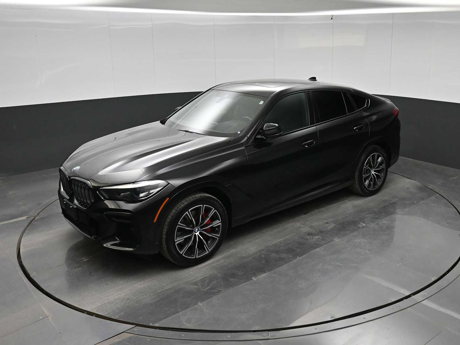 Used 2023 BMW X6 xDrive40i w/ M Sport Package AWD/4WD image 29