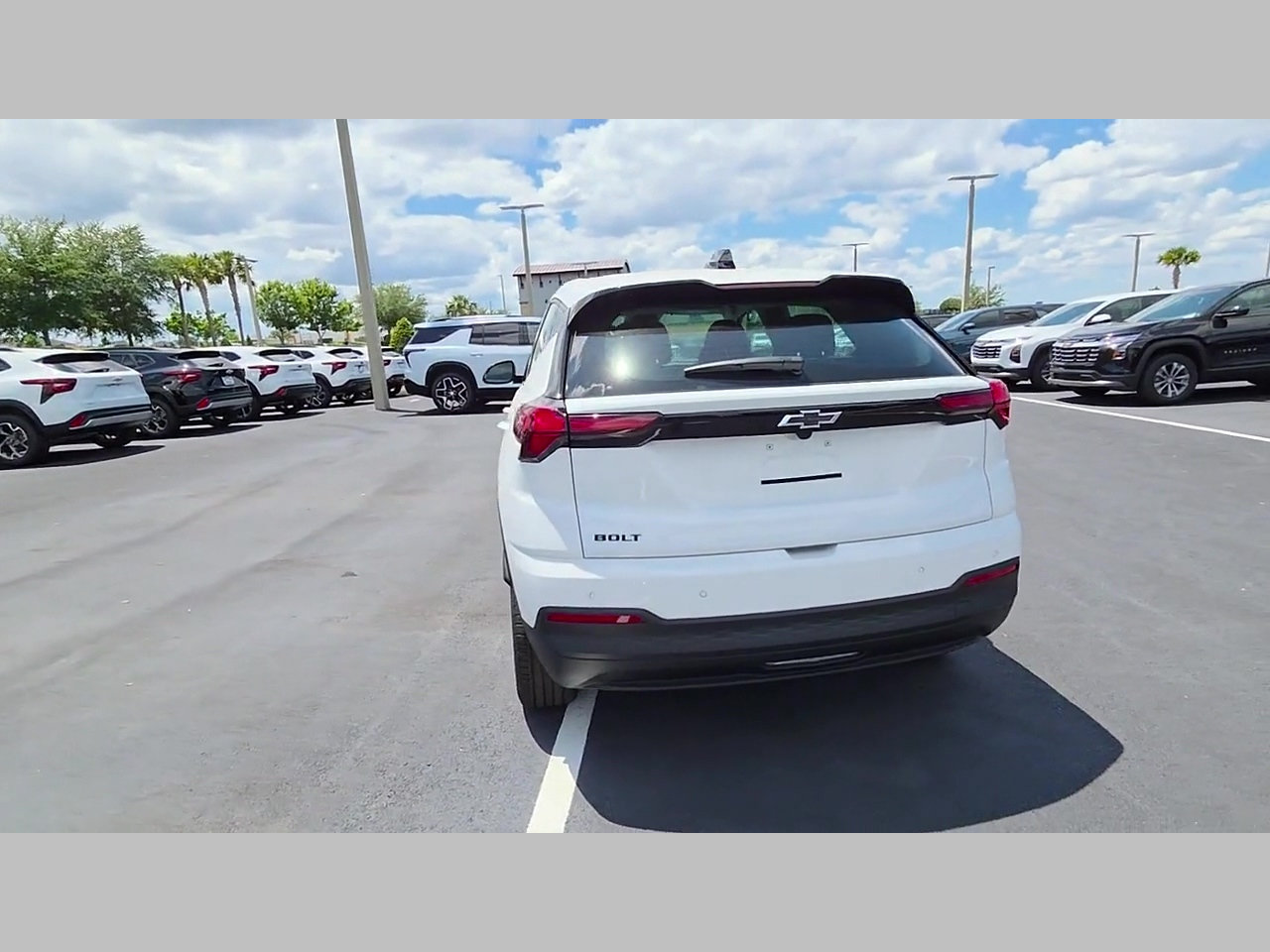 New 2027 Chevrolet Bolt LT w/ Comfort Package FWD image 18