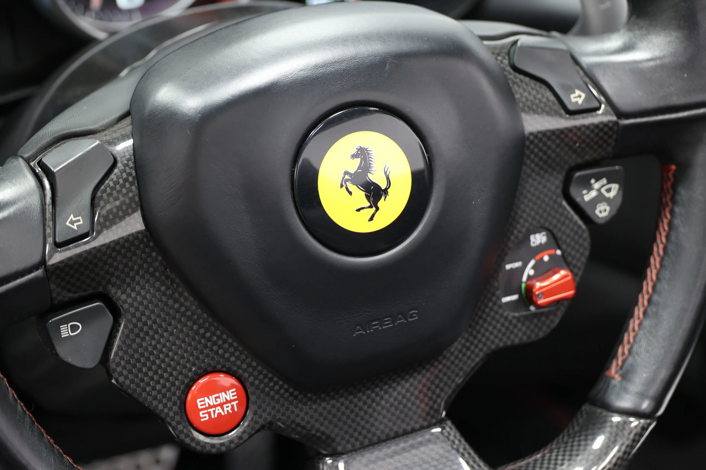 Used 2017 Ferrari California T RWD image 27