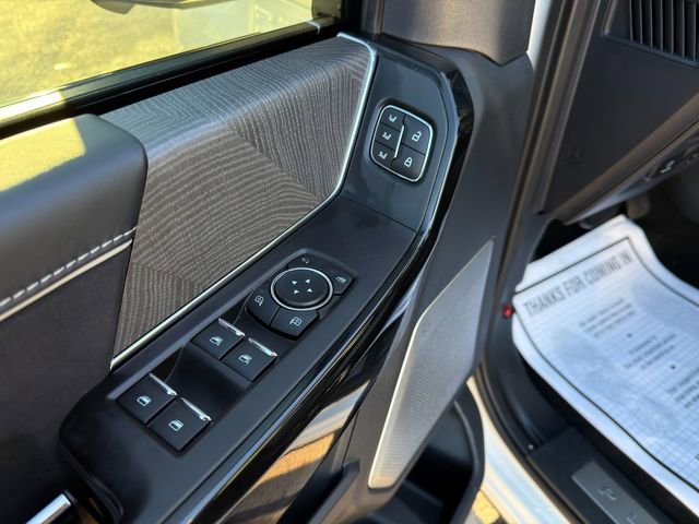 Used 2022 Ford F150 Lightning Platinum image 28