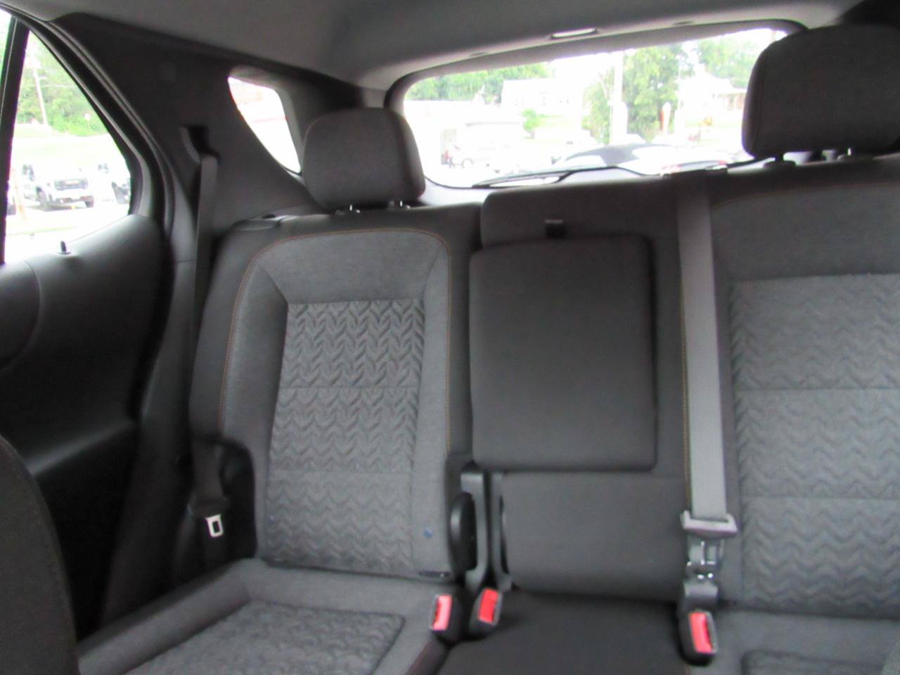 Used 2023 Chevrolet Equinox LT AWD/4WD image 8