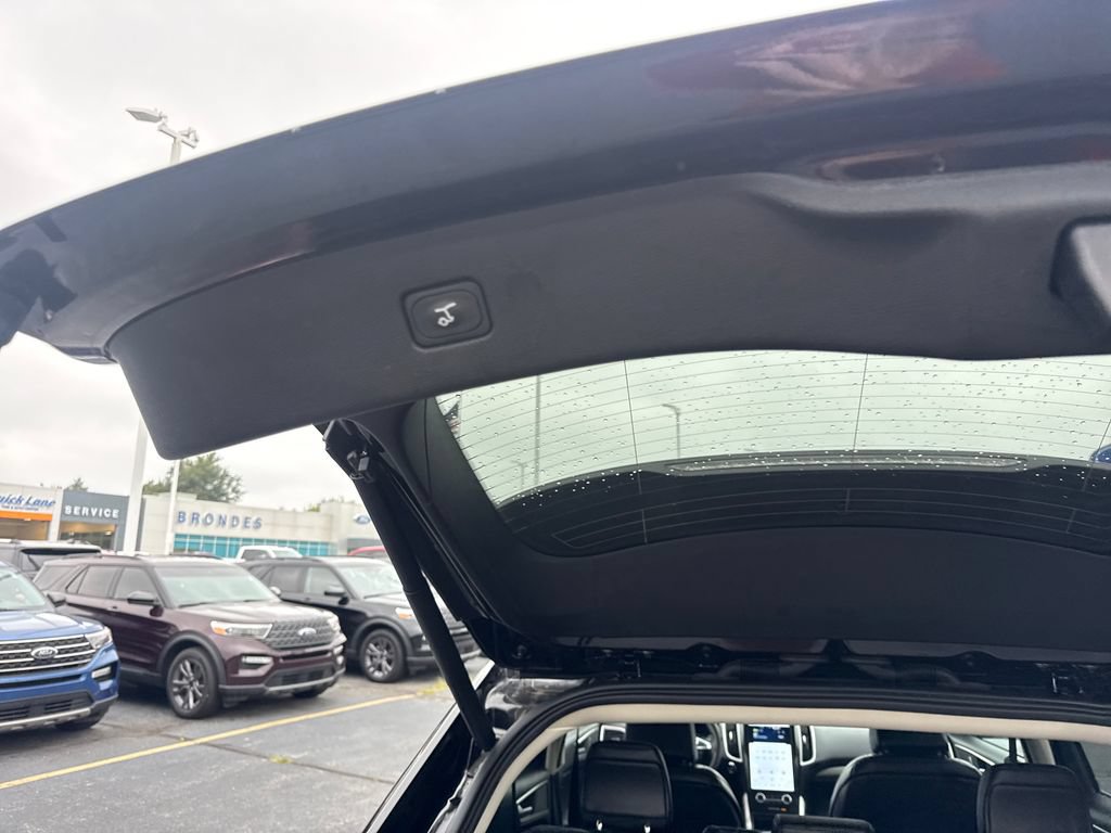 Used 2024 Ford Edge SEL w/ Convenience Package AWD/4WD image 16